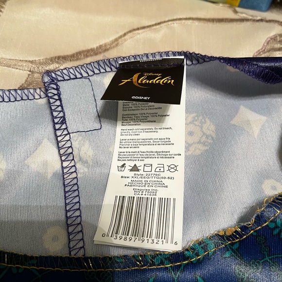 Disney’s Genie from Aladin costume Men’s size 2x - Picture 3 of 6